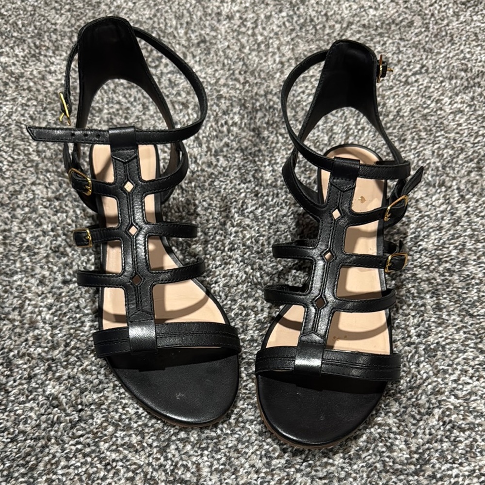 Kate Spade Black Gladiator Sandals with Modern Design